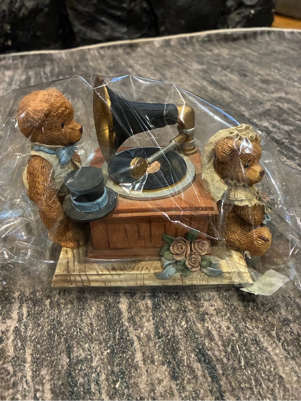Teddy Bears with Gramophone Figurine - Brown & Black